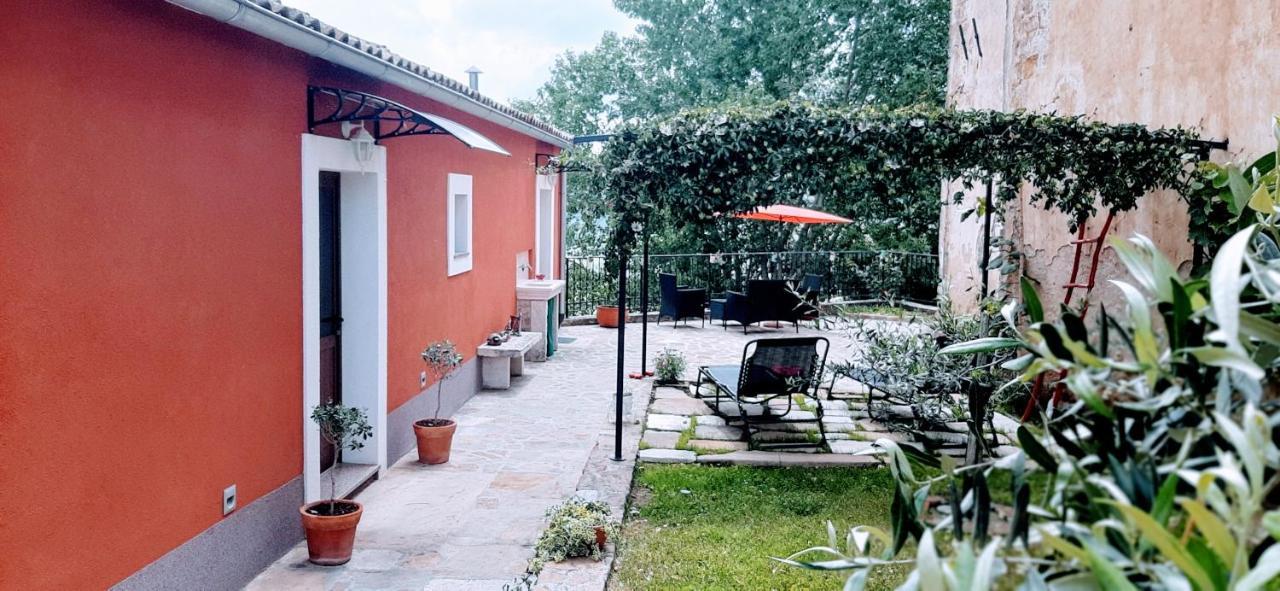 Provvidenza Villa Motovun Bagian luar foto